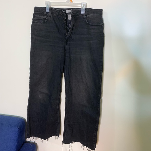 Forever 21 Cropped Flared Jeans - Picture 1 of 5